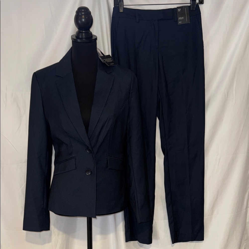 Navy 2 Piece Pant Suit